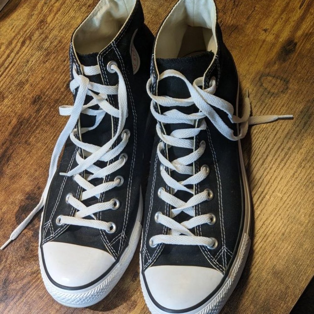 Chuck Taylors All-Star High-Top Converse Sneakers - M11 W13